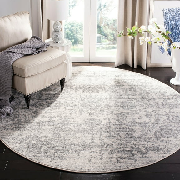 SAFAVIEH Madison Katina Traditional Area Rug, Silver/Ivory, 8' x 8' Round - Traditional Design, Silver & Ivory, Non-Shedding & Easy Cleaning, Ideal for Living Room, Bedroom, Dining Space
