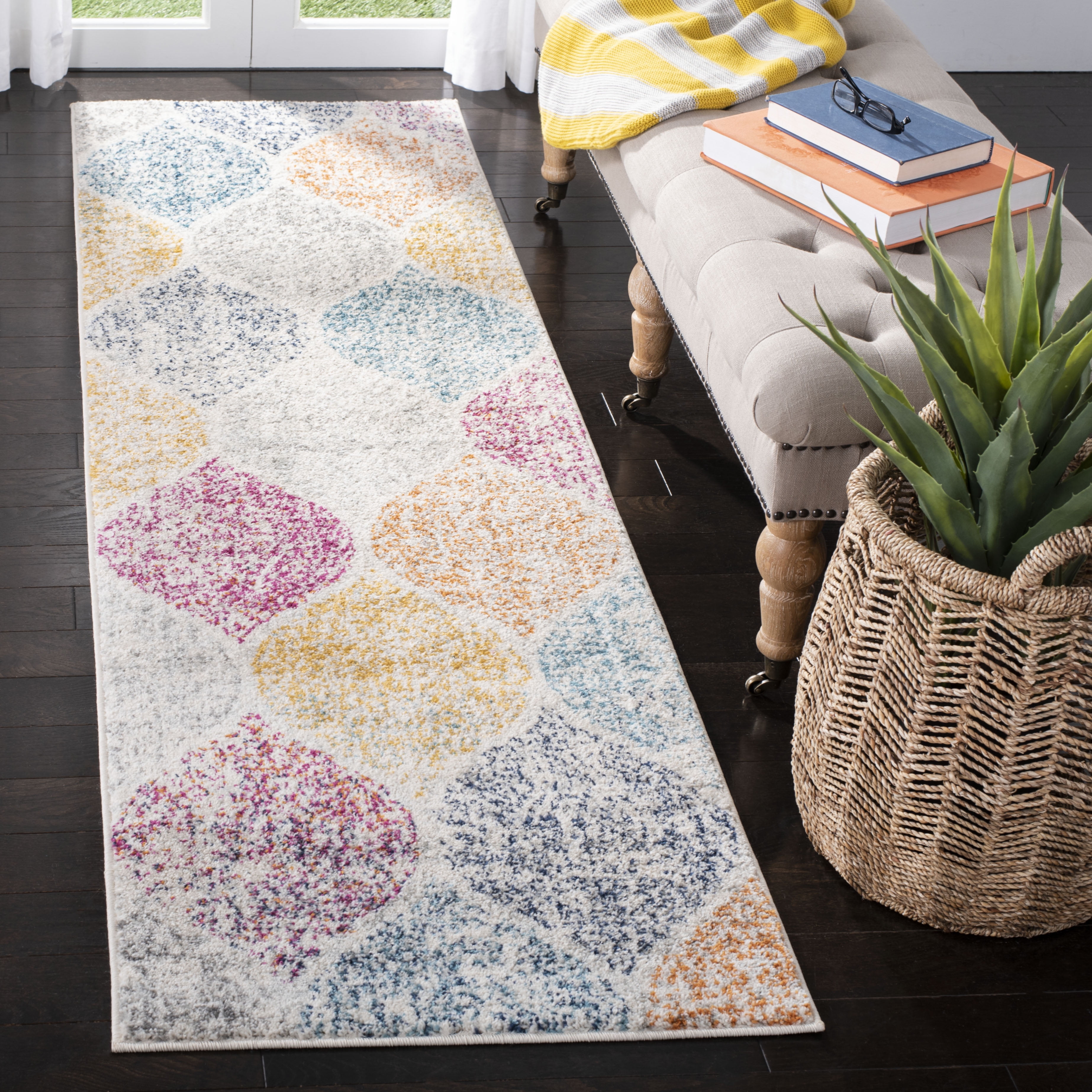 SAFAVIEH Madison Leighton Geometric Runner Rug, Cream/Yellow, 2'3" x 6'