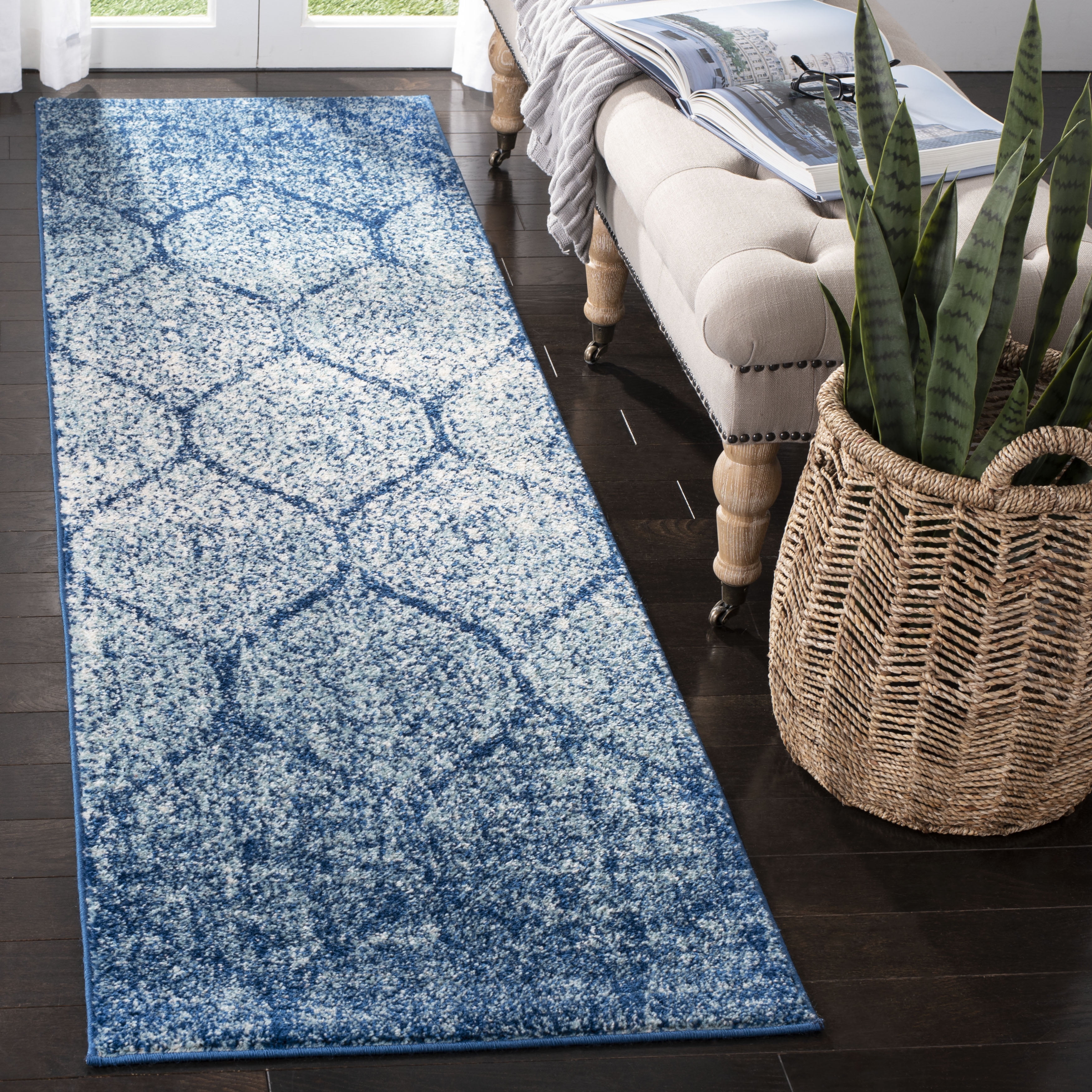 SAFAVIEH Madison Leighton Geometric Runner Rug, Navy/Blue, 2'3" x 14'