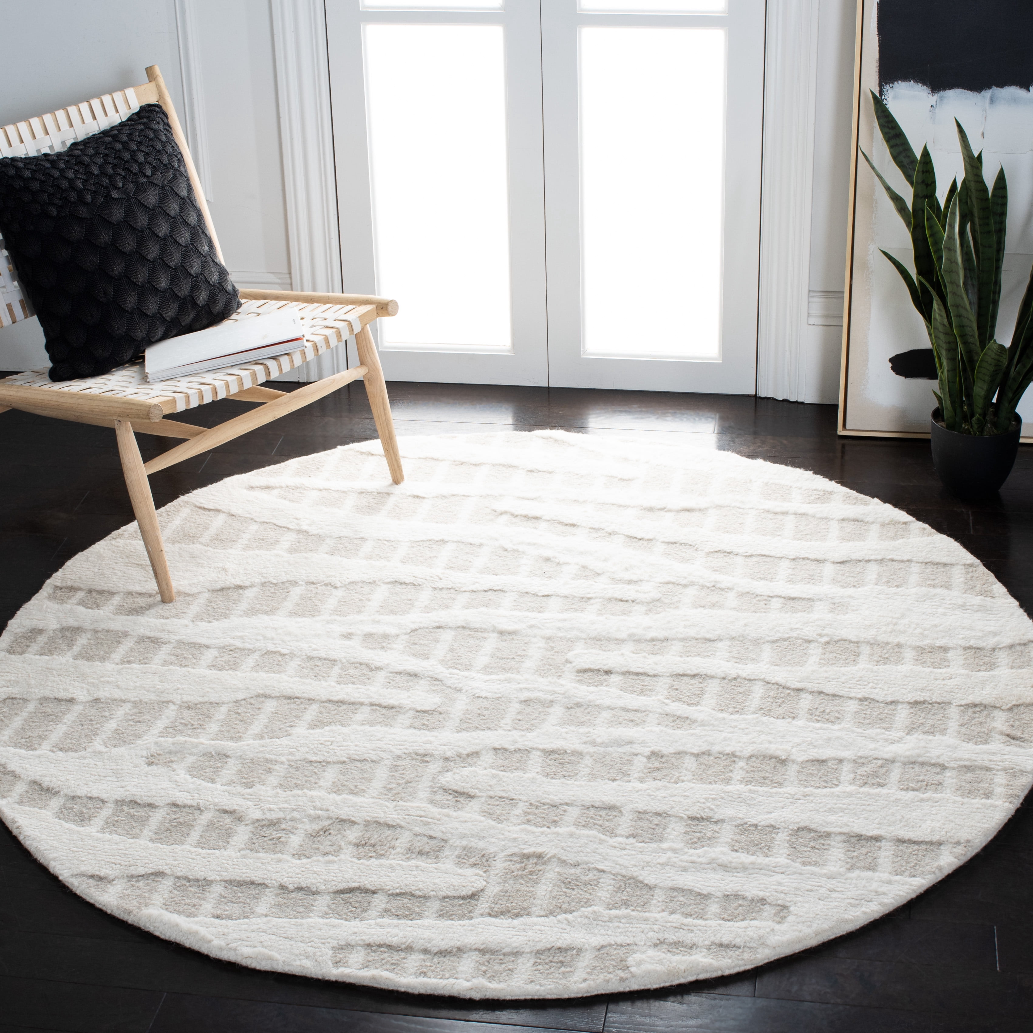 Safavieh Manhattan Alexanndria Striped Area Rug, Beige/Ivory, 6' x 6' Round