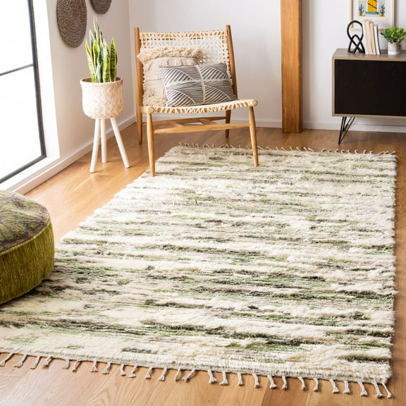 SAFAVIEH Manhattan Ben Abstract Distressed Area Rug, Ivory/Green, 6' x 9'