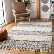 SAFAVIEH Manhattan Earnestine Southwestern Area Rug, Ivory/Grey, 5' x 8'