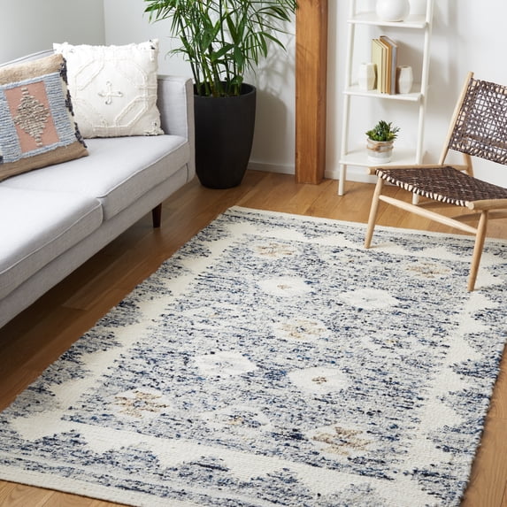 Safavieh Manhattan Marina Medallion Area Rug, Ivory/Blue, 5' x 8'
