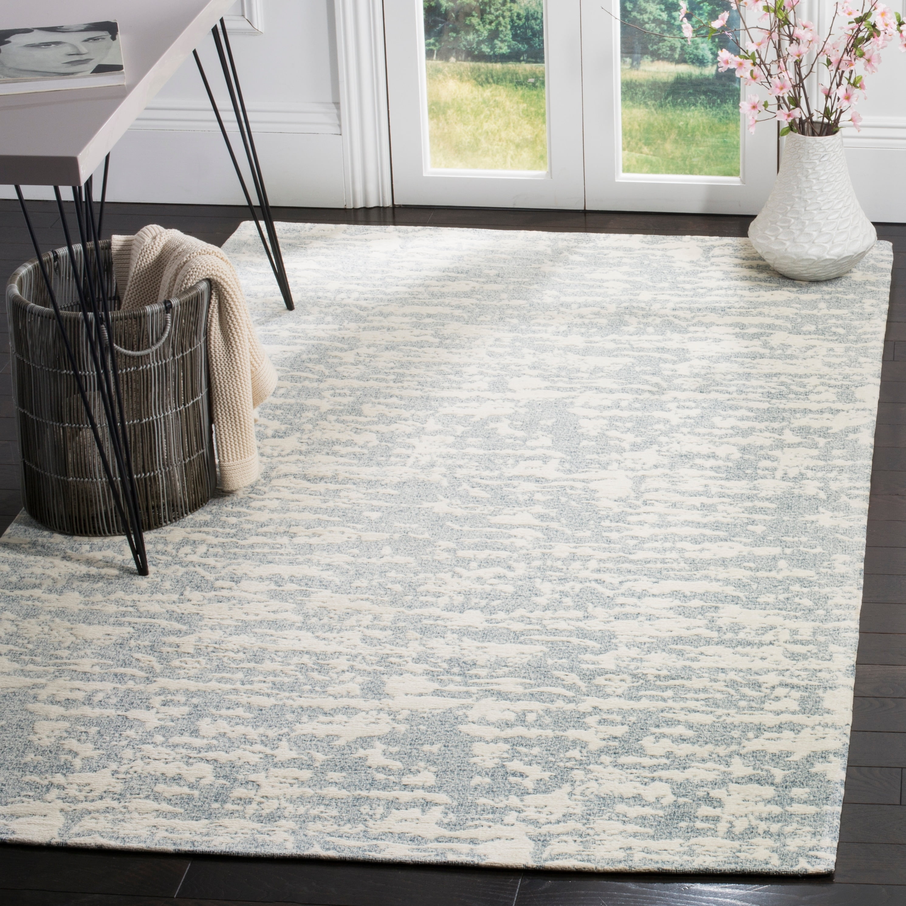 Marbella Blue and Ivory Hand Loomed Wool Area Rug