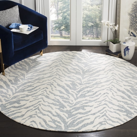 SAFAVIEH Marbella Daria Geometric Area Rug, Blue/Ivory, 6' x 6' Round