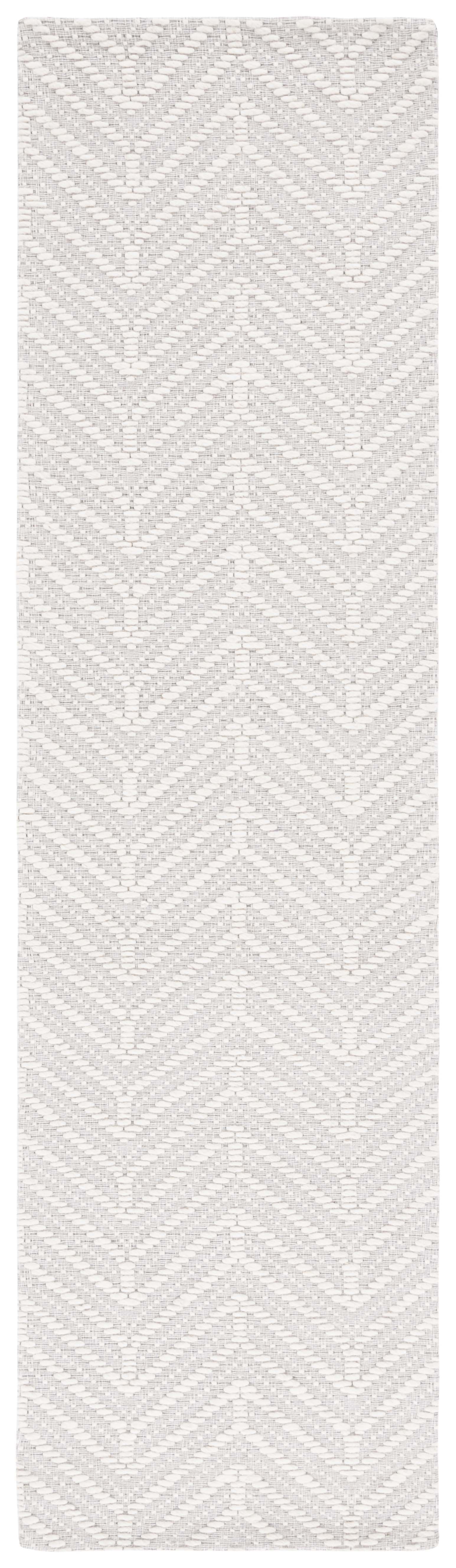 SAFAVIEH Marbella Zowie Zig-Zag Runner Rug, Ivory/Beige, 2'3" x 9'