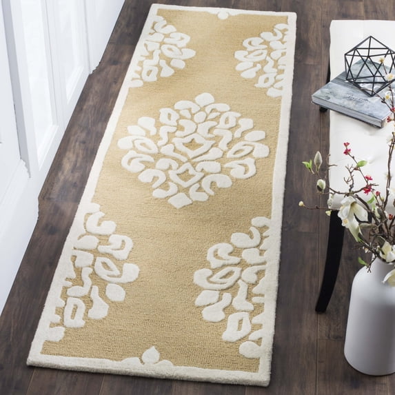 SAFAVIEH Martha Stewart Floret Damask Geometric Wool Runner Rug, Dune, 2'3" x 8'