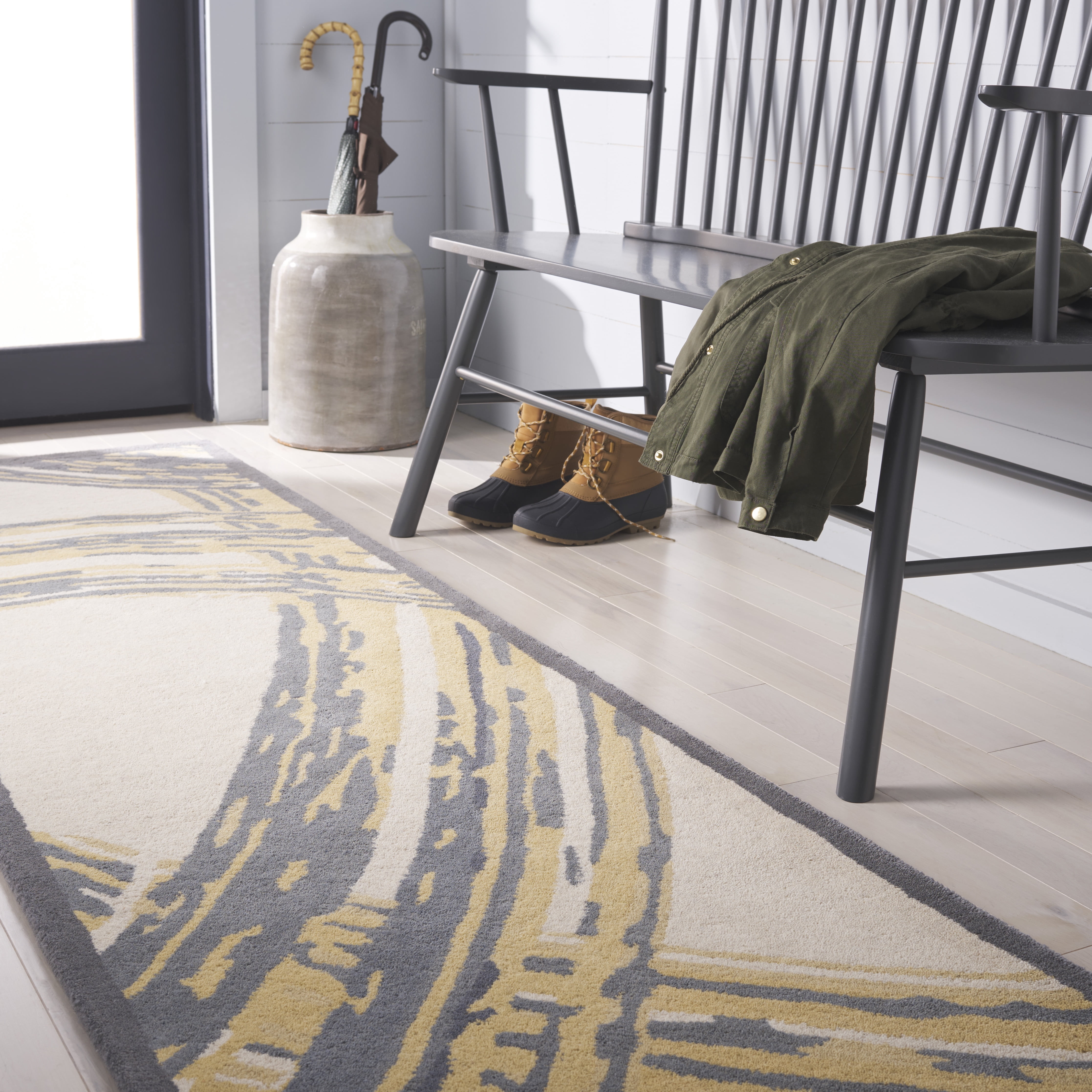 Safavieh Martha Stewart Trudi Abstract Runner Rug, Cement, 2'3" x 10'
