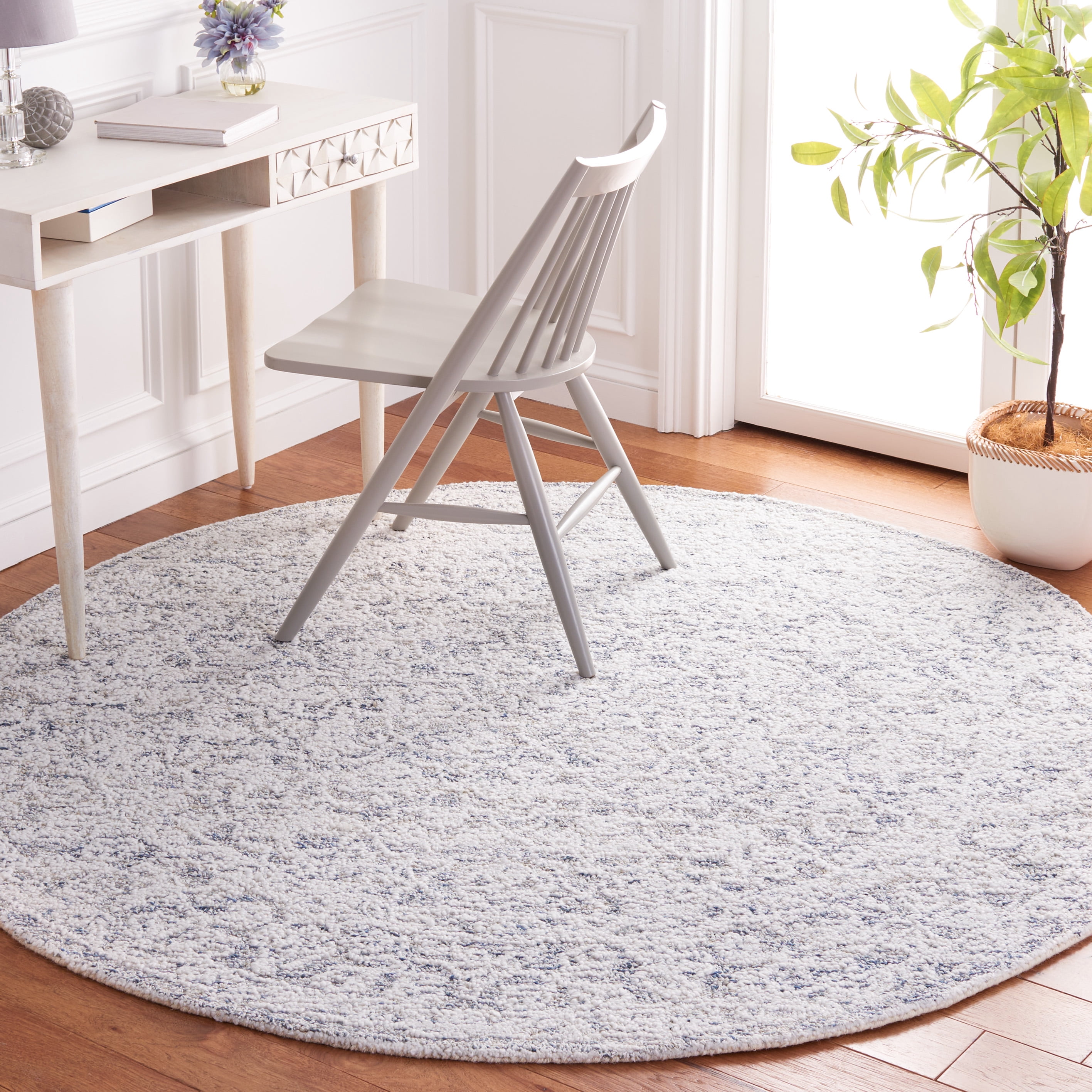 Safavieh Metro Caitriona Medallion Area Rug, Ivory/Beige, 6' x 6' Round