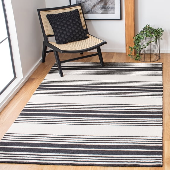 Safavieh Metro Cletus Striped Area Rug, Ivory/Black, 5' x 8'