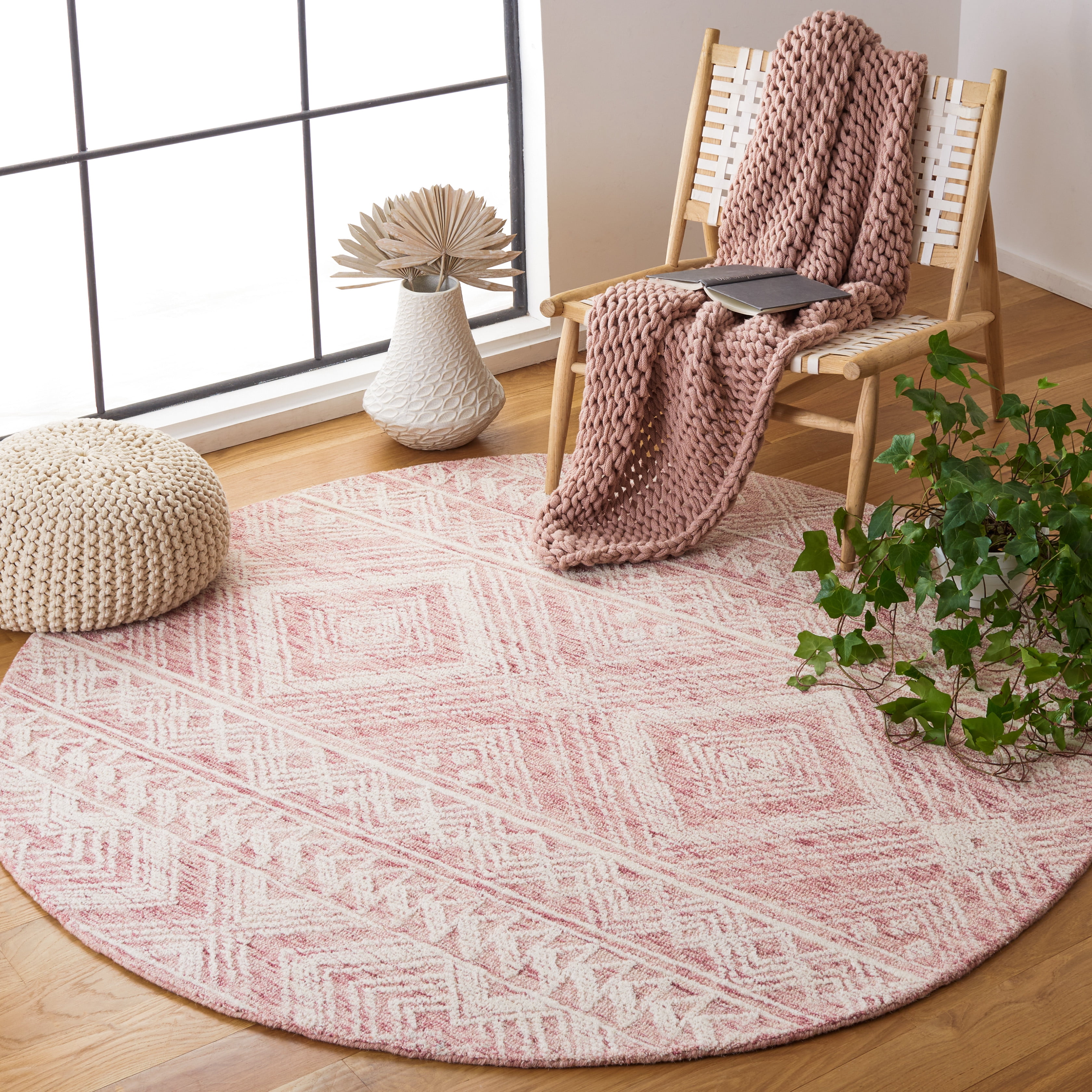 Safavieh Metro Daria Medallion Area Rug, Dark Pink/Ivory, 6' x 6' Round