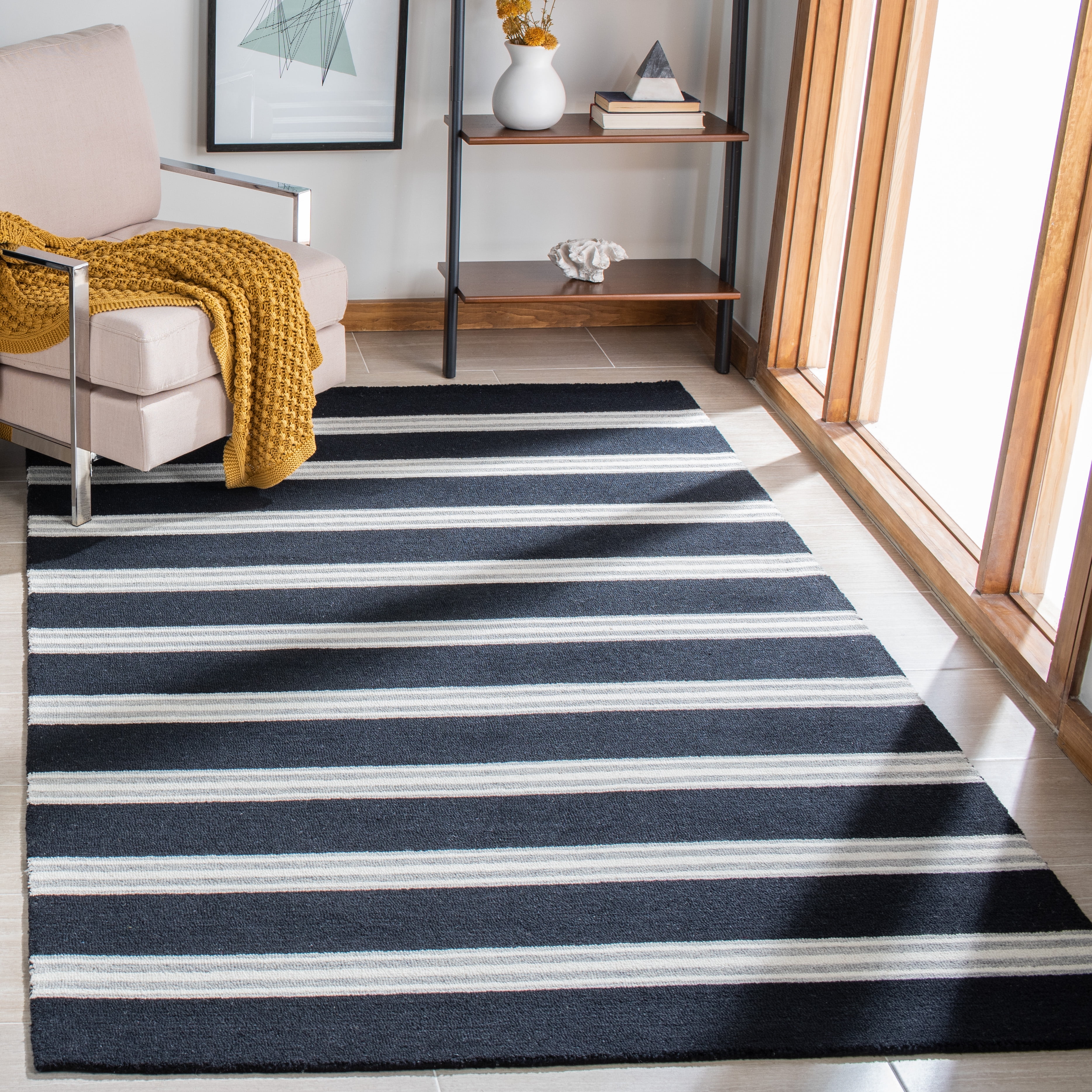Safavieh Metro Darion Striped Area Rug, Black/Ivory, 4' x 6'