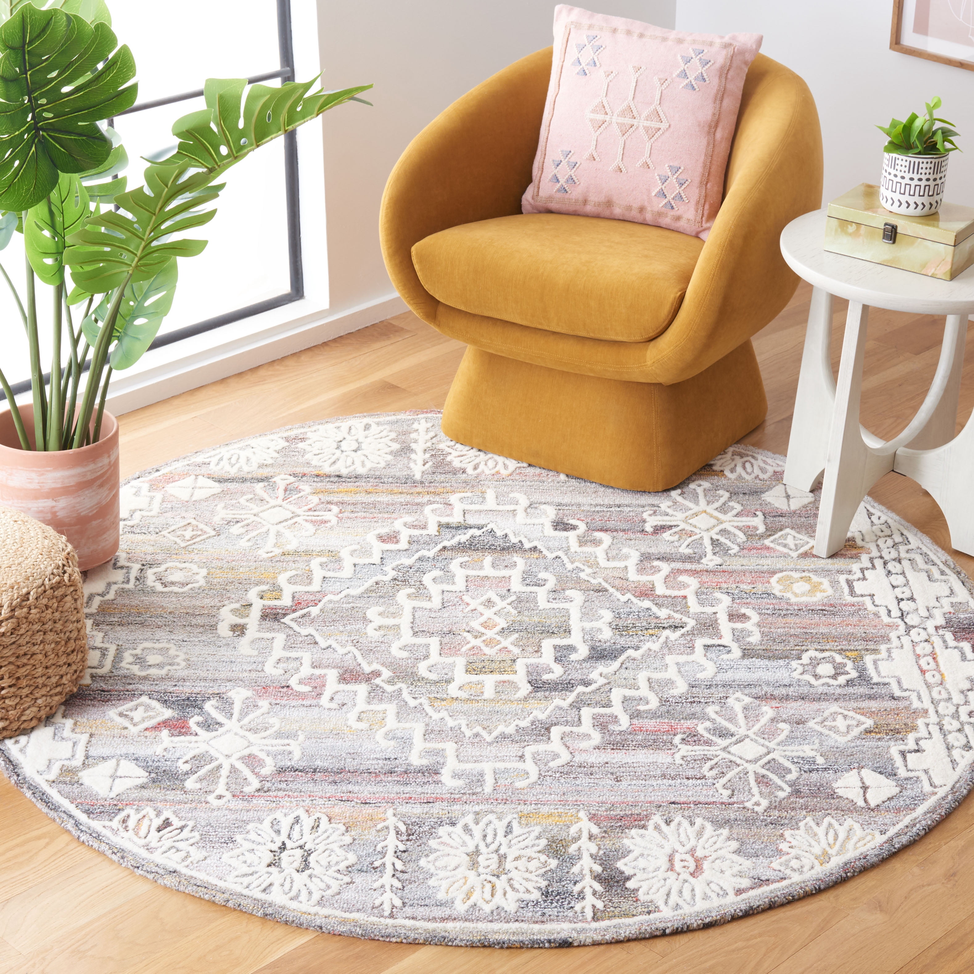 Safavieh Metro Denise Medallion Area Rug, Red/Ivory, 6' x 6' Round