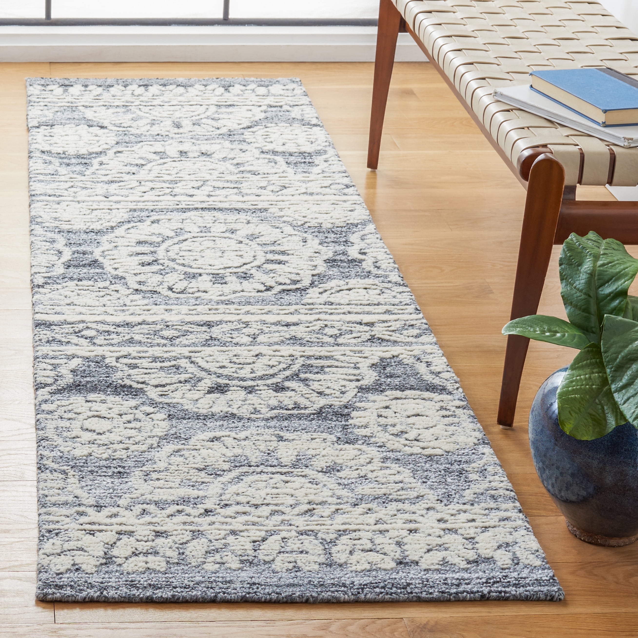 Safavieh Metro Merrick Medallion Runner Rug, Gray/Ivory, 2'3" x 8'