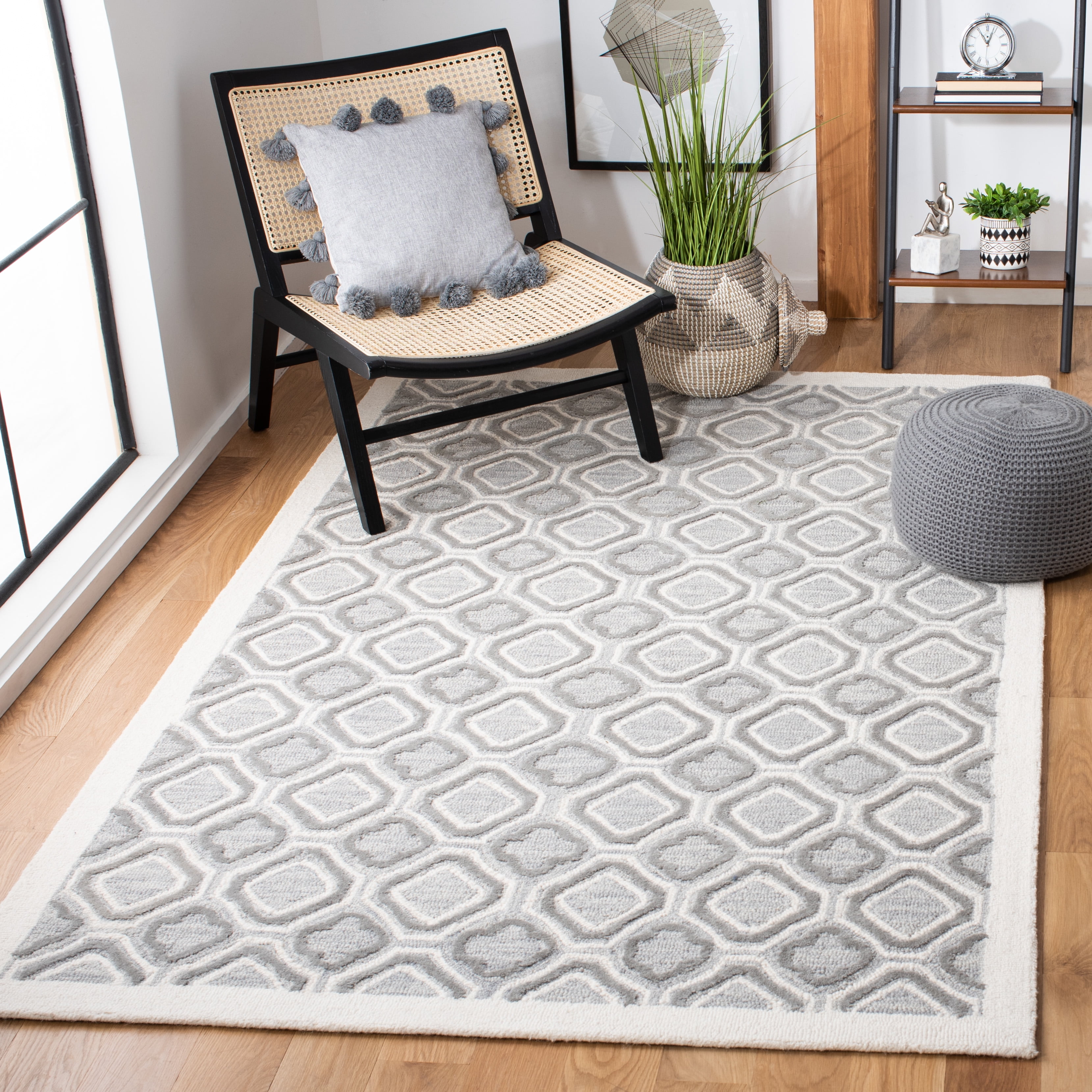 Safavieh Metro Nick Geometric Area Rug, Ivory/Gray, 6' x 6' Square