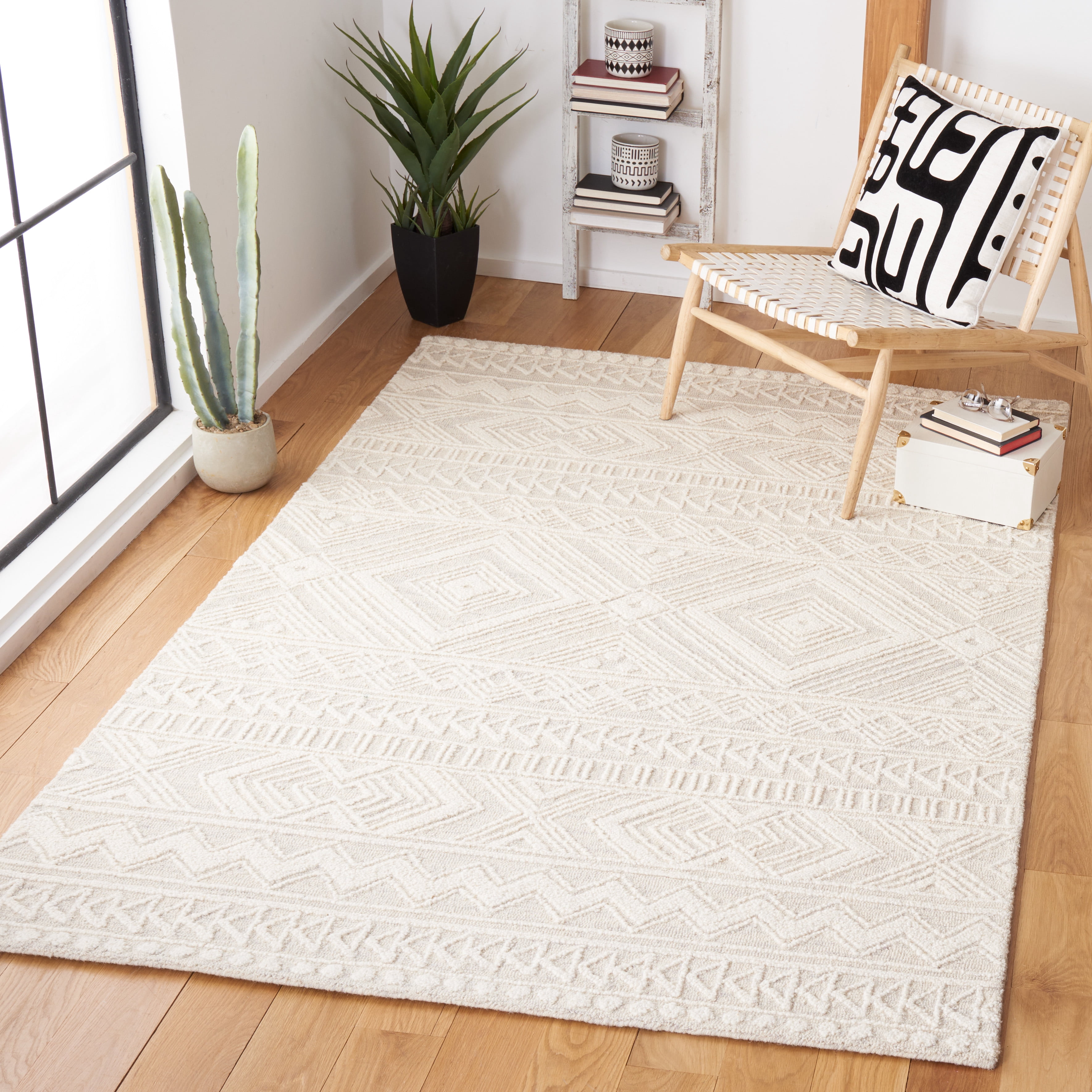 Safavieh Metro Padraic Medallion Area Rug, Light Gray/Ivory, 6' x 6' Square
