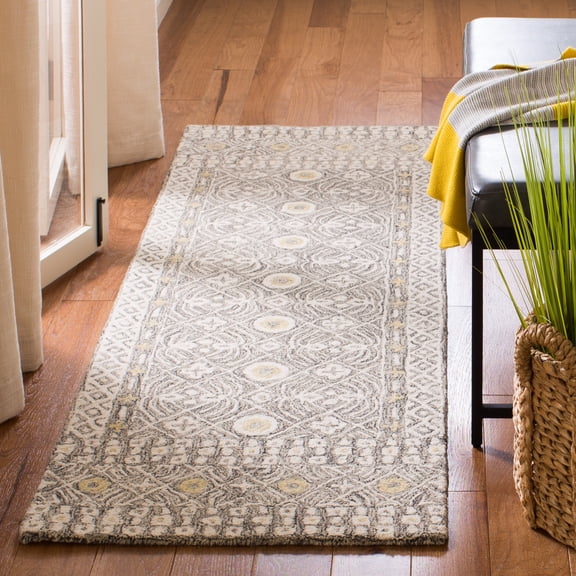SAFAVIEH Micro-Loop Blazhe Floral Geometric Runner Rug, Charcoal/Ivory, 2'3" x 7'