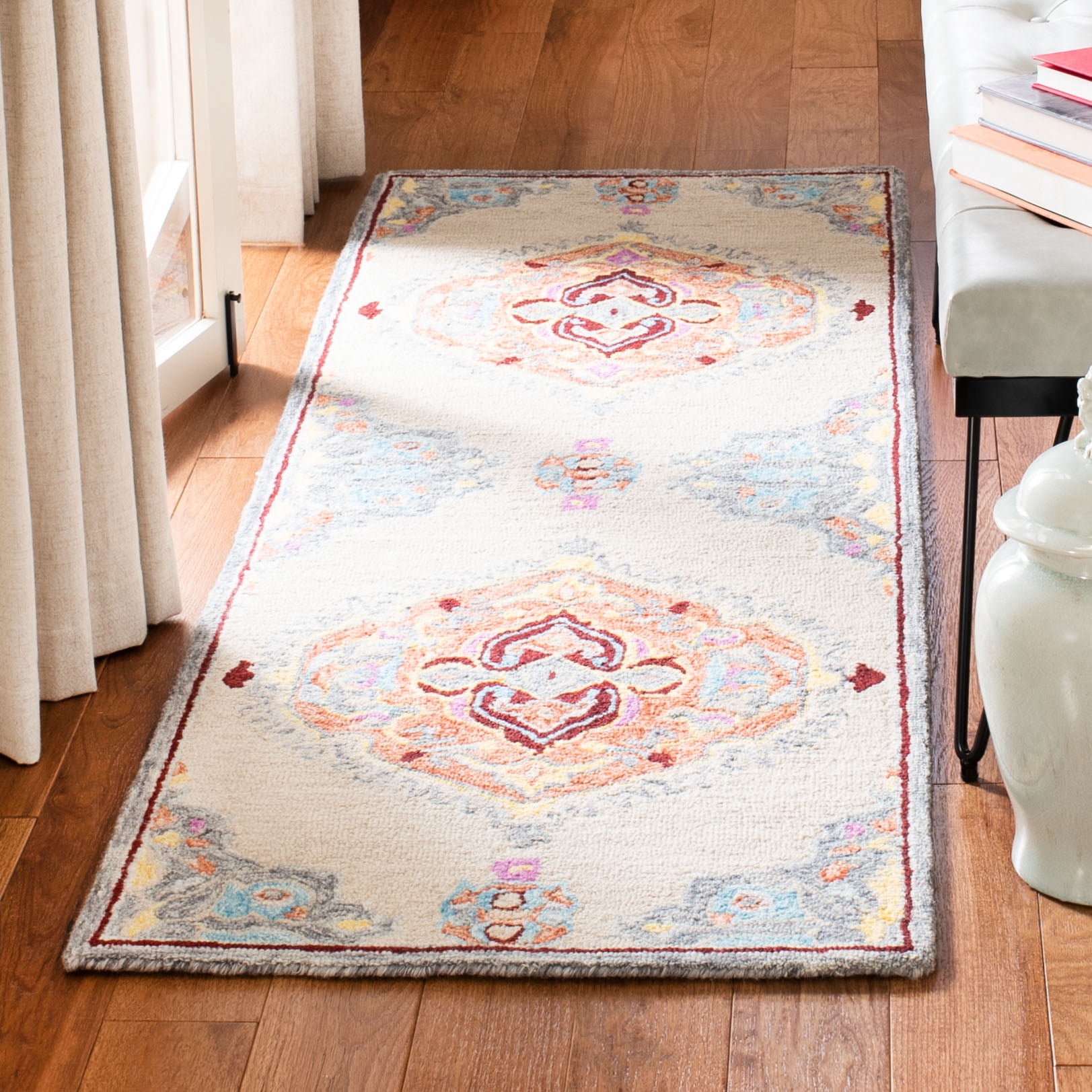 SAFAVIEH Micro-Loop Bosworth Floral Medallion Runner Rug, Beige/Orange, 2'3" x 7'