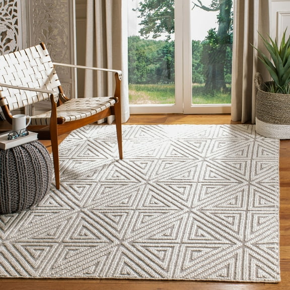 SAFAVIEH Micro-Loop Brayden Geometric Striped Wool Area Rug, Ivory/Black, 4' x 6'
