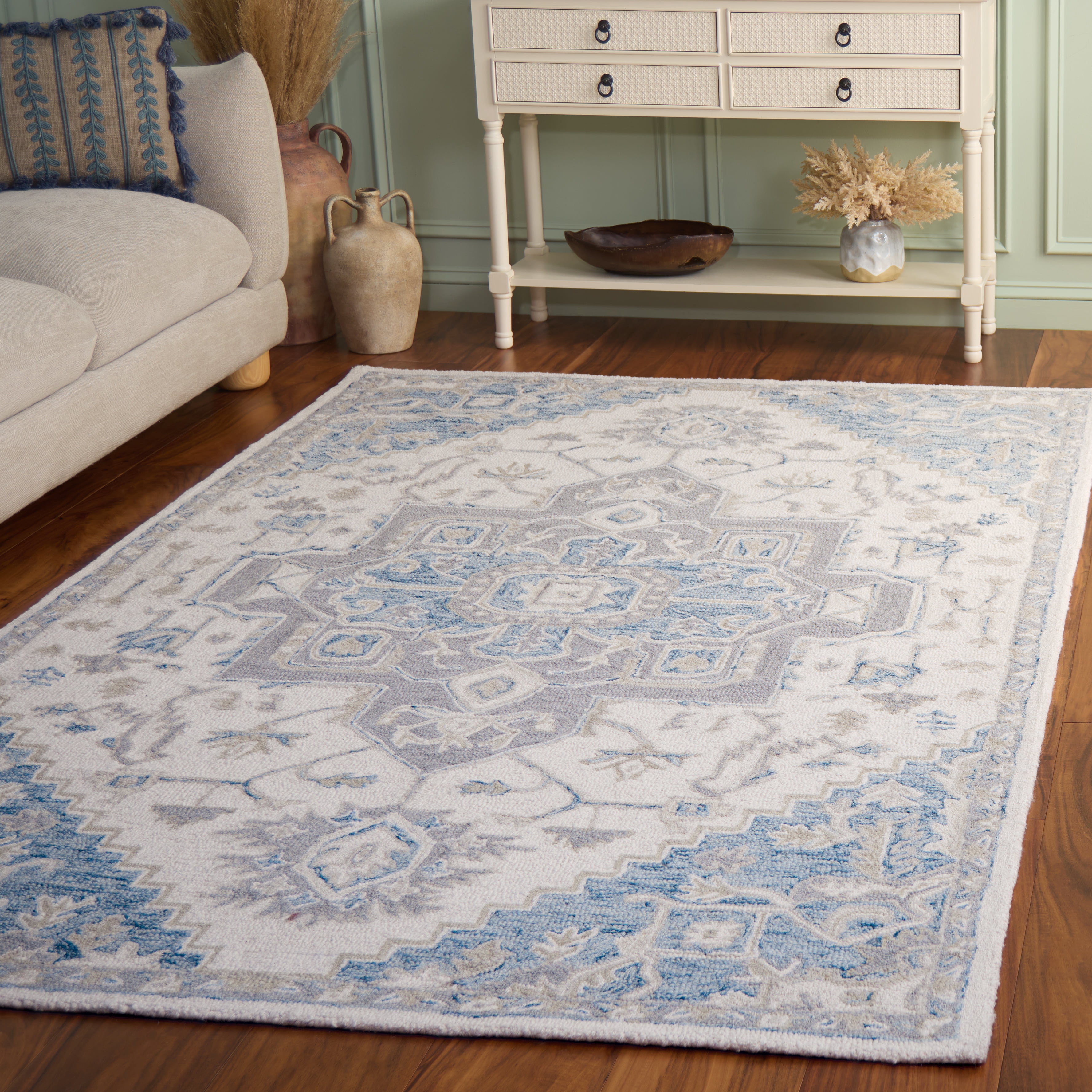 Safavieh Micro-Loop Braylon Floral Area Rug, Ivory/Navy, 5' x 5' Square