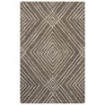 thumbnail image 1 of SAFAVIEH Micro-Loop Colton Geometric Diamonds Area Rug, Dark Grey/Ivory, 2'6" x 4', 1 of 10