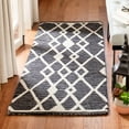 thumbnail image 1 of SAFAVIEH Micro-Loop Donella Geometric Aztec Wool Runner Rug, Charcoal/Ivory, 2'6" x 9', 1 of 5
