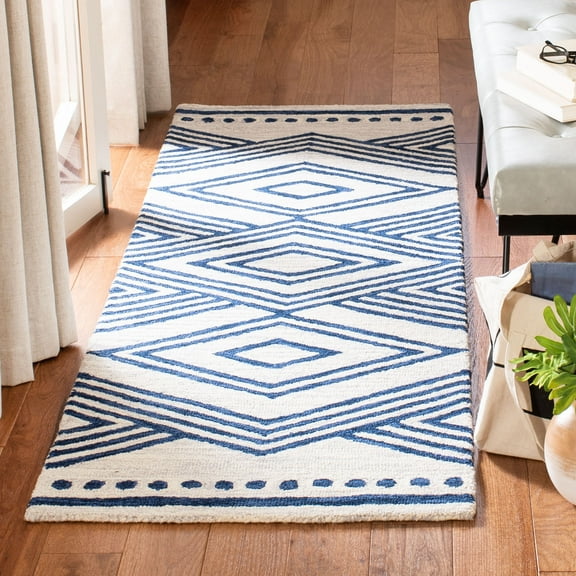 SAFAVIEH Micro-Loop Glenda Geometric Aztec Wool Runner Rug, Ivory/Navy, 2'3" x 7'
