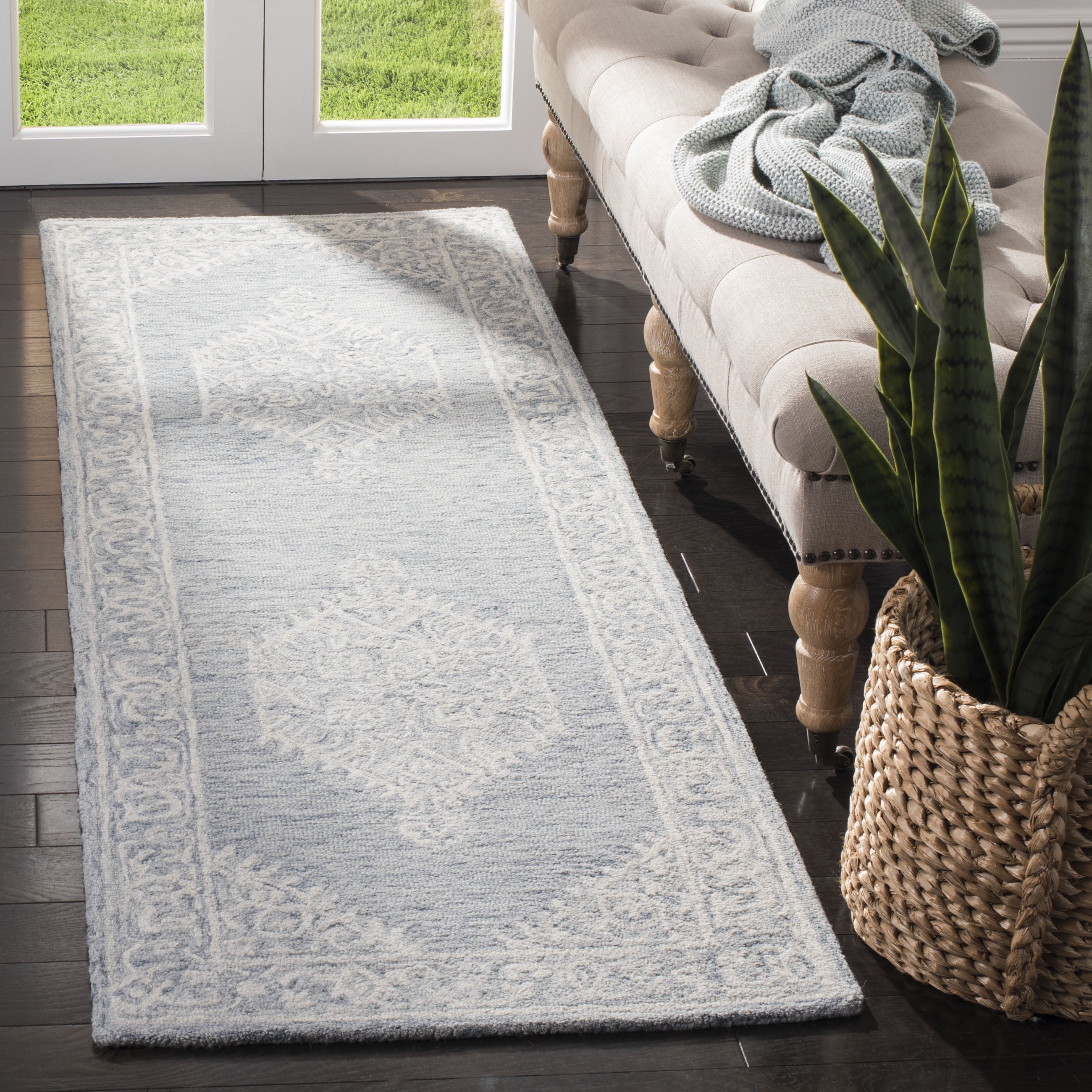 SAFAVIEH Micro-Loop Jeremy Floral Bordered Runner Rug, Grey, 2'3" x 7'