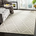 thumbnail image 1 of SAFAVIEH Micro-Loop Linton Damask Trellis Wool Area Rug, Light Grey, 4' x 6', 1 of 6