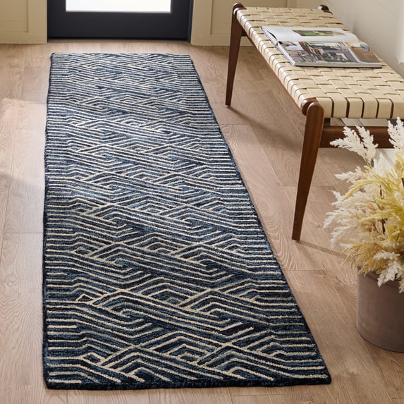 Safavieh Micro-Loop Hamilton Geometric Runner Rug, Dark Blue/Ivory, 2'3" x 9'