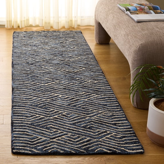 Safavieh Micro-Loop Hamilton Geometric Runner Rug, Dark Blue/Ivory, 2'3" x 7'