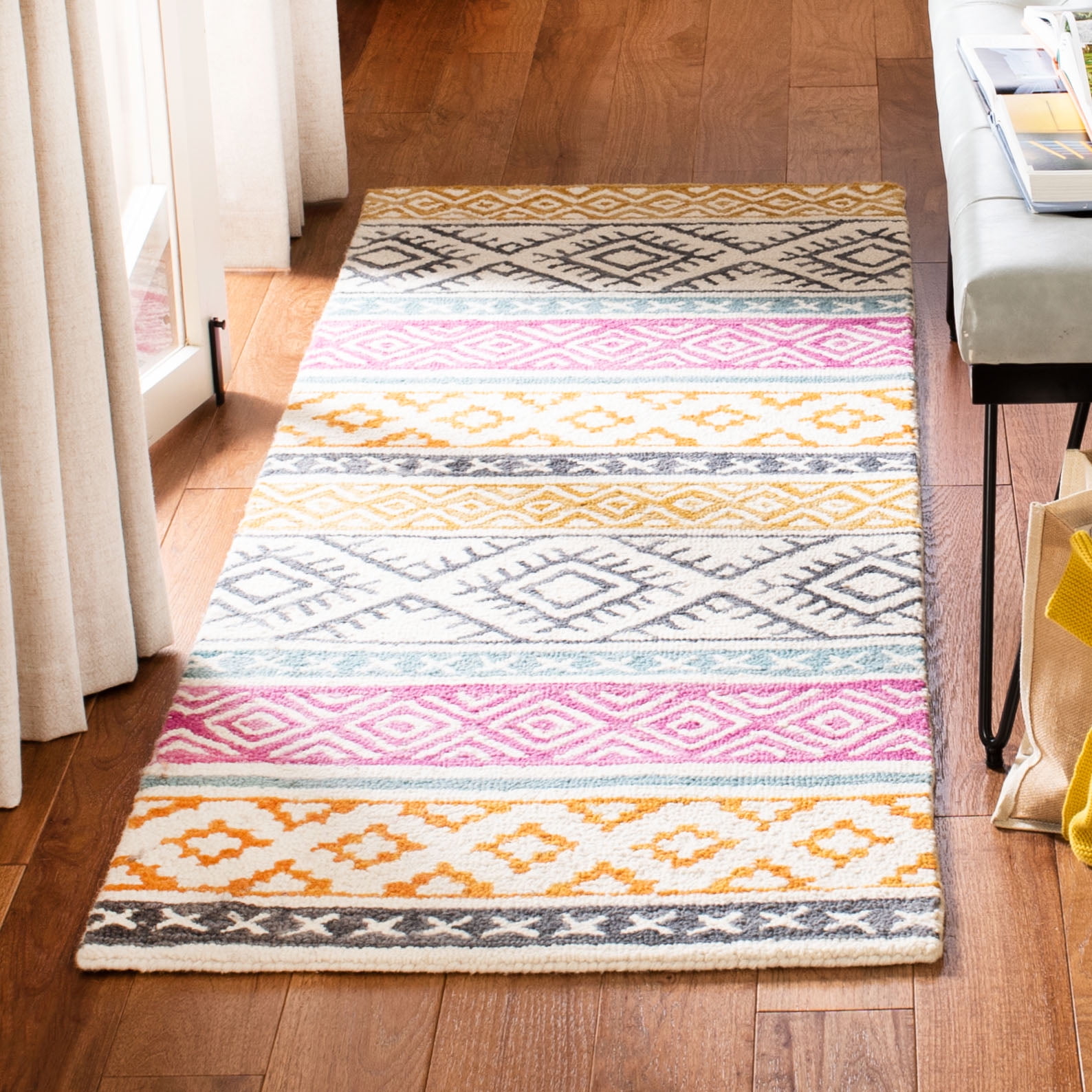 SAFAVIEH Micro-Loop Oliver Geometric Striped Runner Rug, Ivory/Rust, 2'3" x 7'