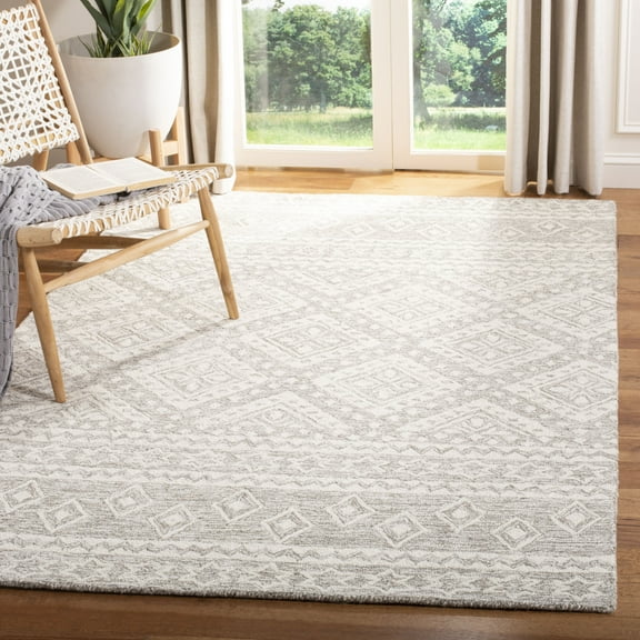SAFAVIEH Micro-Loop Regis Geometric Aztec Wool Area Rug, Grey/Ivory, 5' x 5' Square