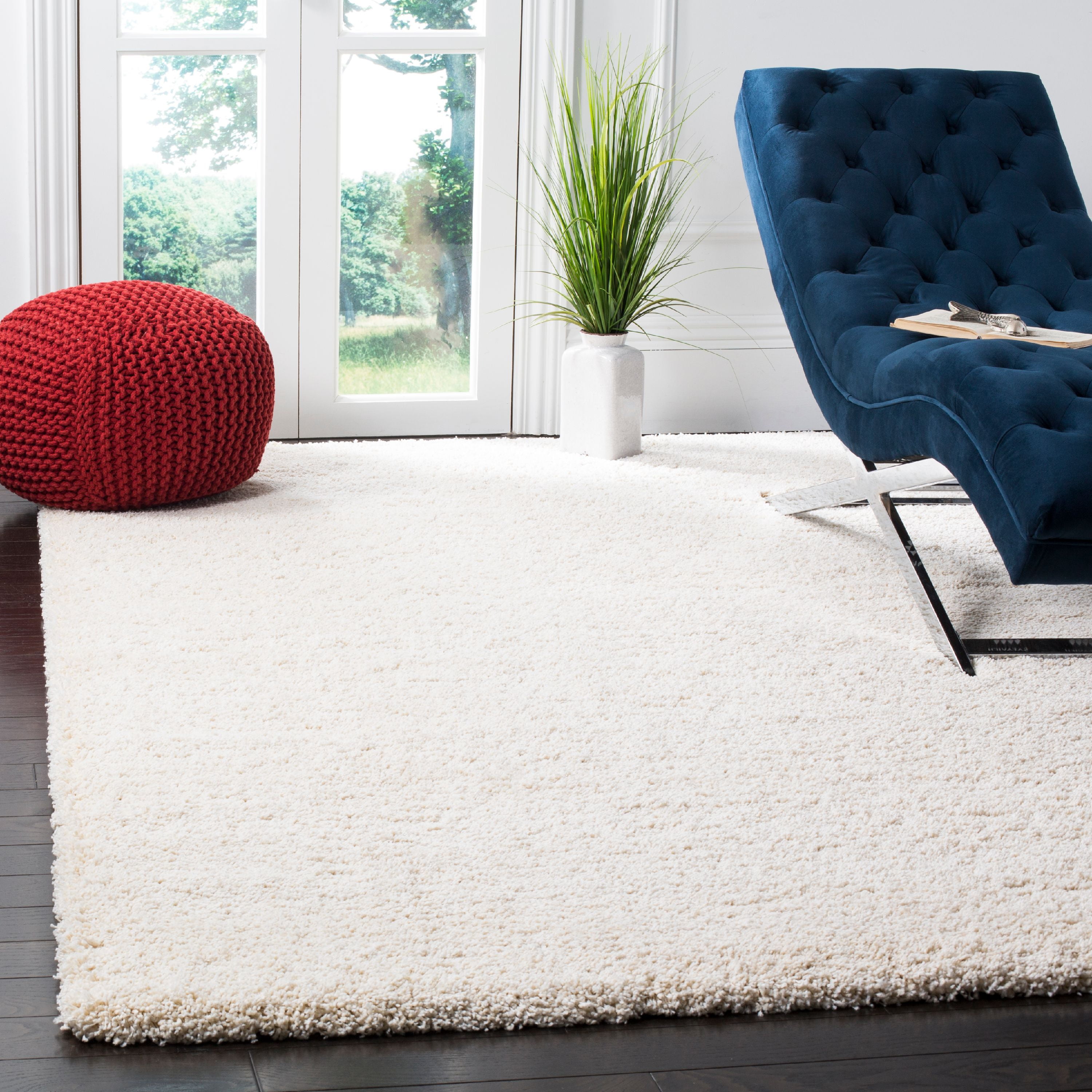 Ivory Square Shag Rug with Wool and Synthetic Fibers