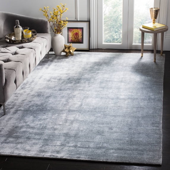 SAFAVIEH Mirage Coriander Solid Area Rug, Light Grey, 6' x 9'