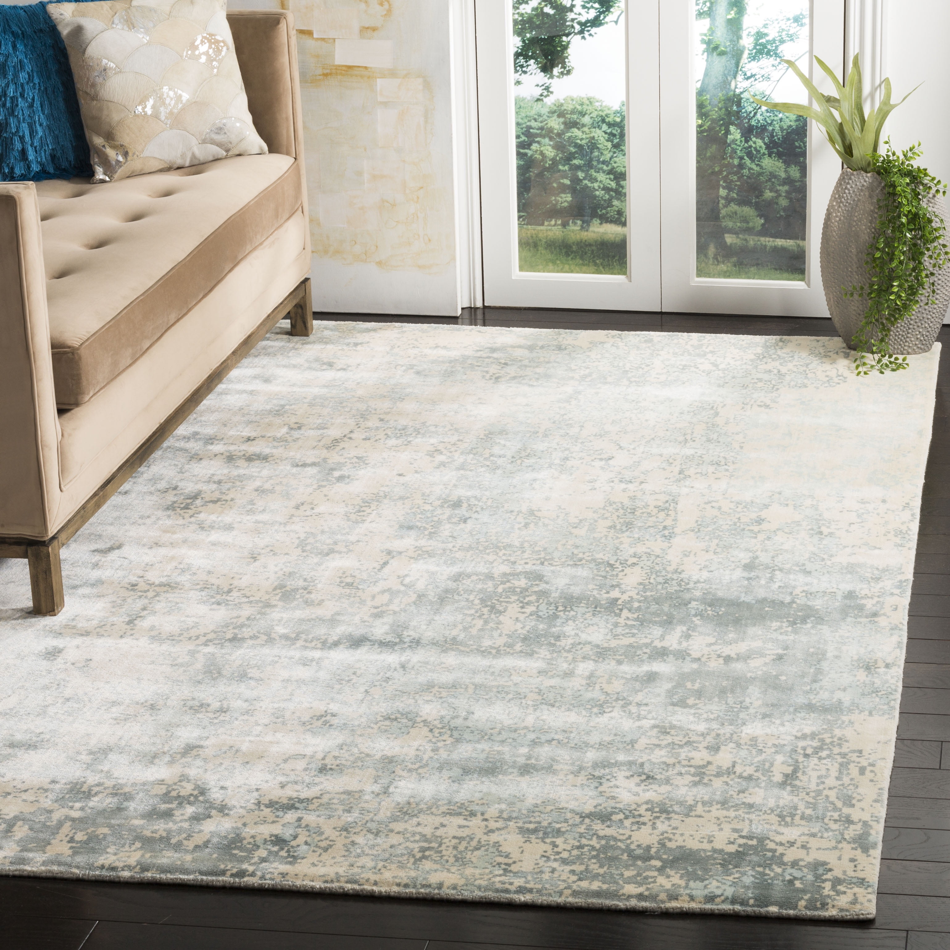 Aqua Blue Hand-Knotted Wool and Viscose 6' x 9' Area Rug