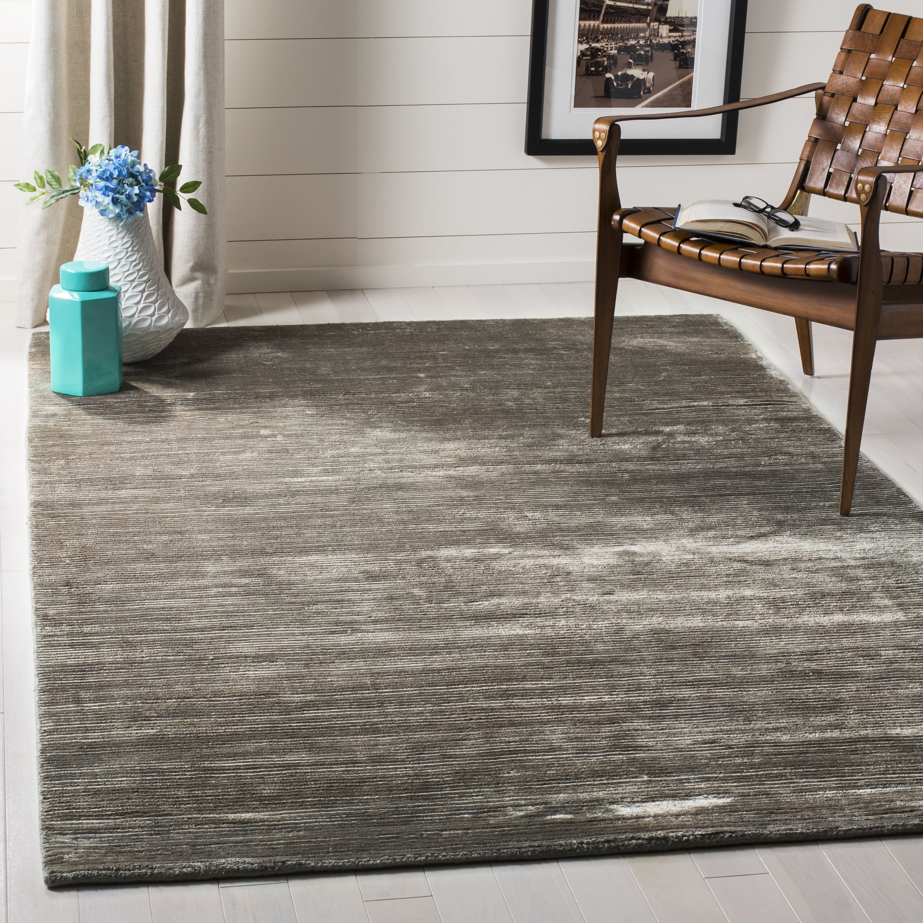 SAFAVIEH Mirage Peregrine Solid Area Rug, Graphite, 6' x 9' - Walmart.com