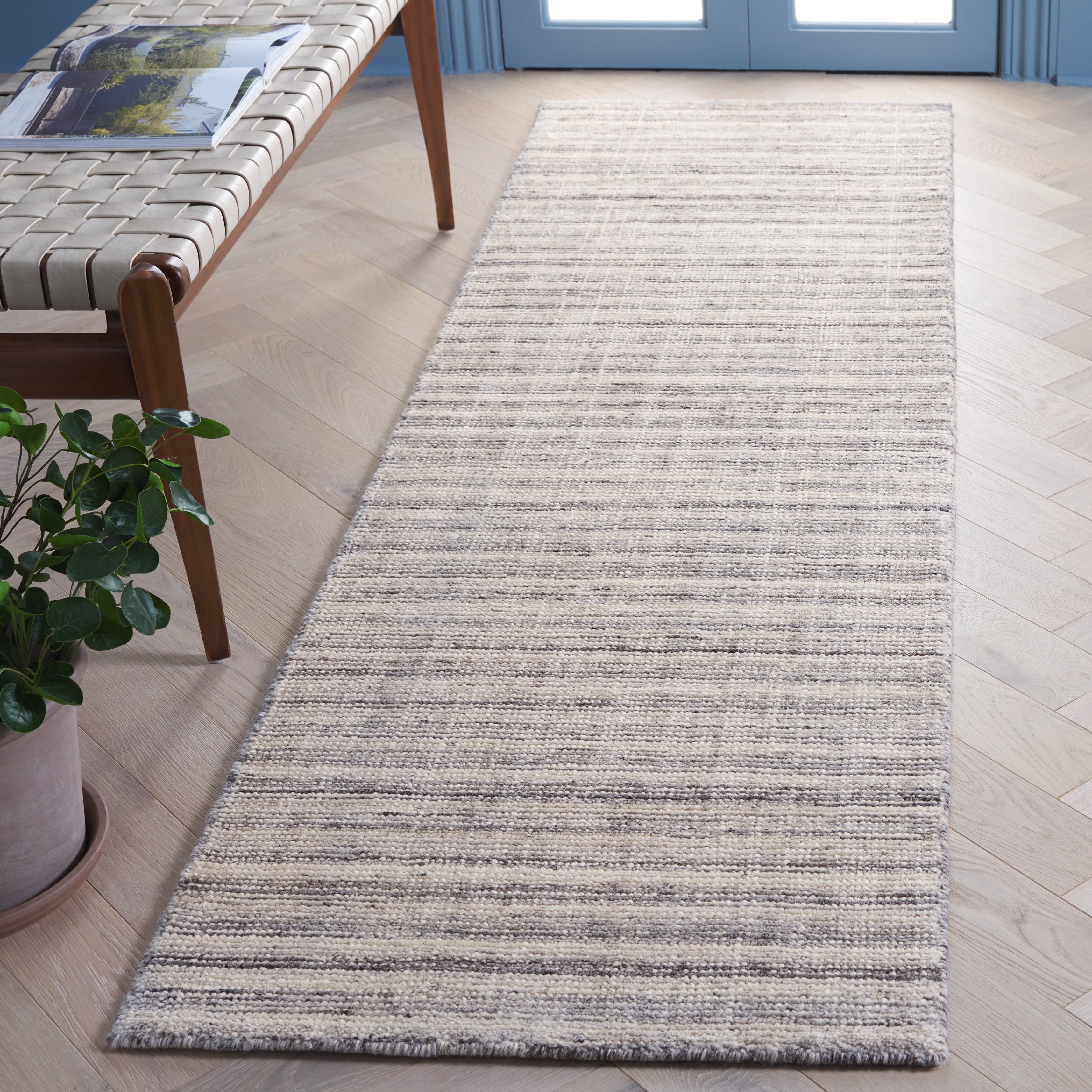 Safavieh Mirage Toby Solid Runner Rug, Ivory/Dark Gray, 2'3" x 8'