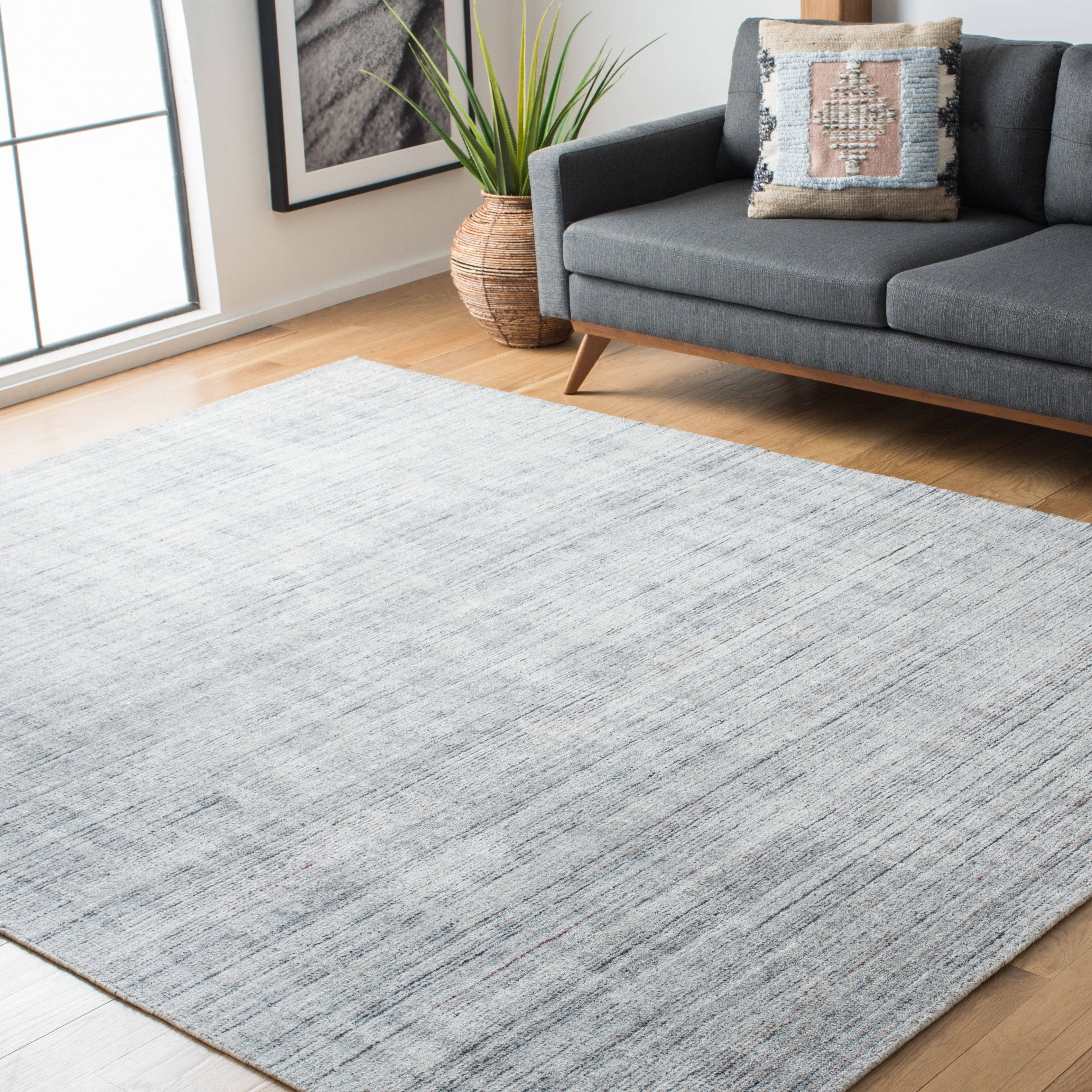 Safavieh Mirage Weldon Distressed Area Rug, Light Gray, 7' x 7' Square