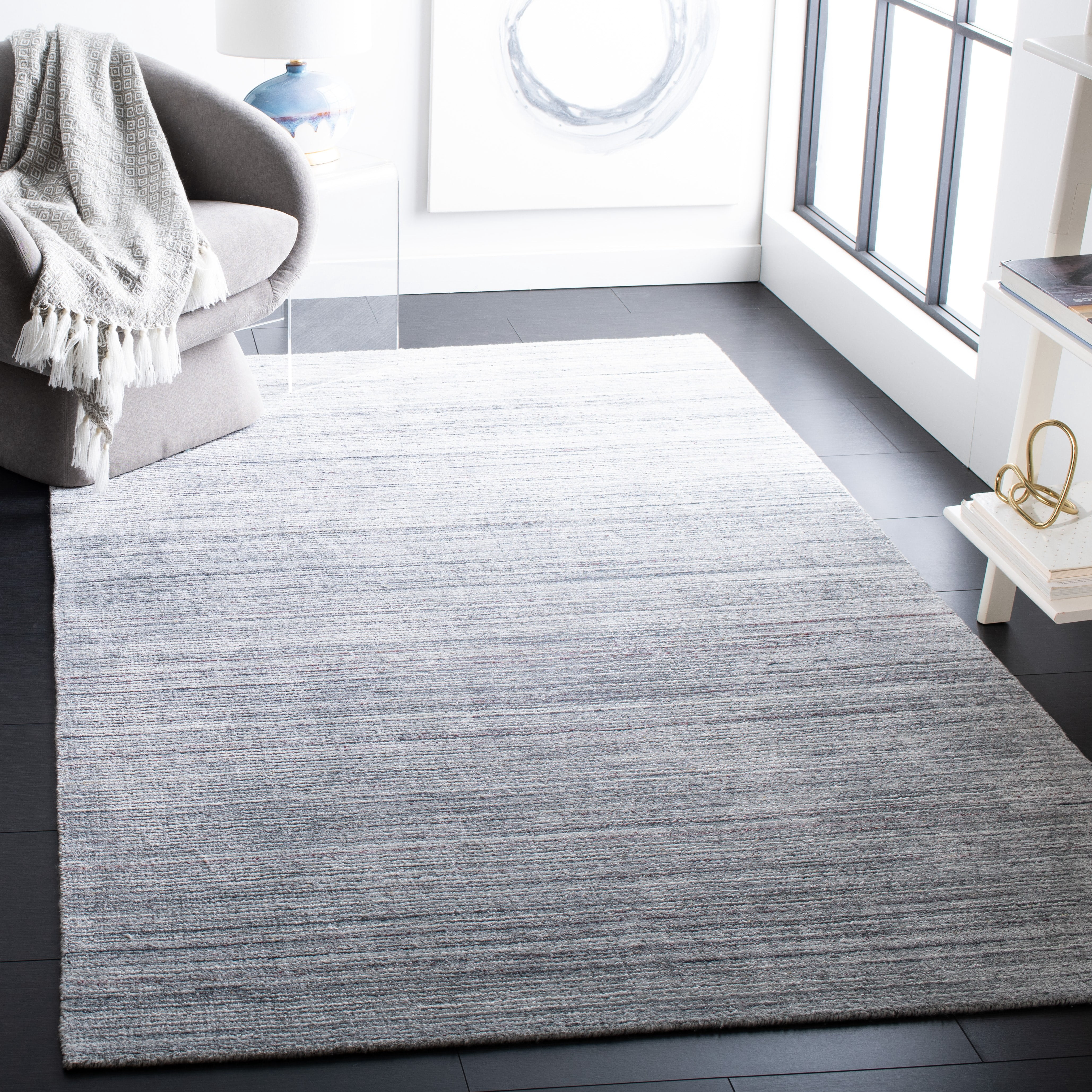 Safavieh Mirage Weldon Distressed Area Rug, Light Gray, 5' x 8'