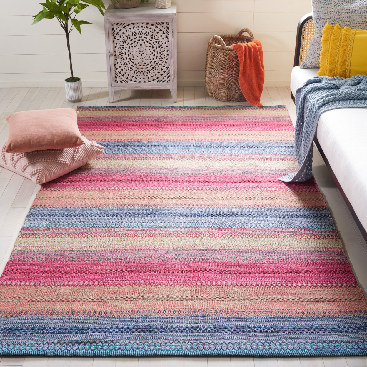 thumbnail image 1 of SAFAVIEH Montauk Albine Striped Cotton Area Rug, Blue/Red, 6' x 9', 1 of 8