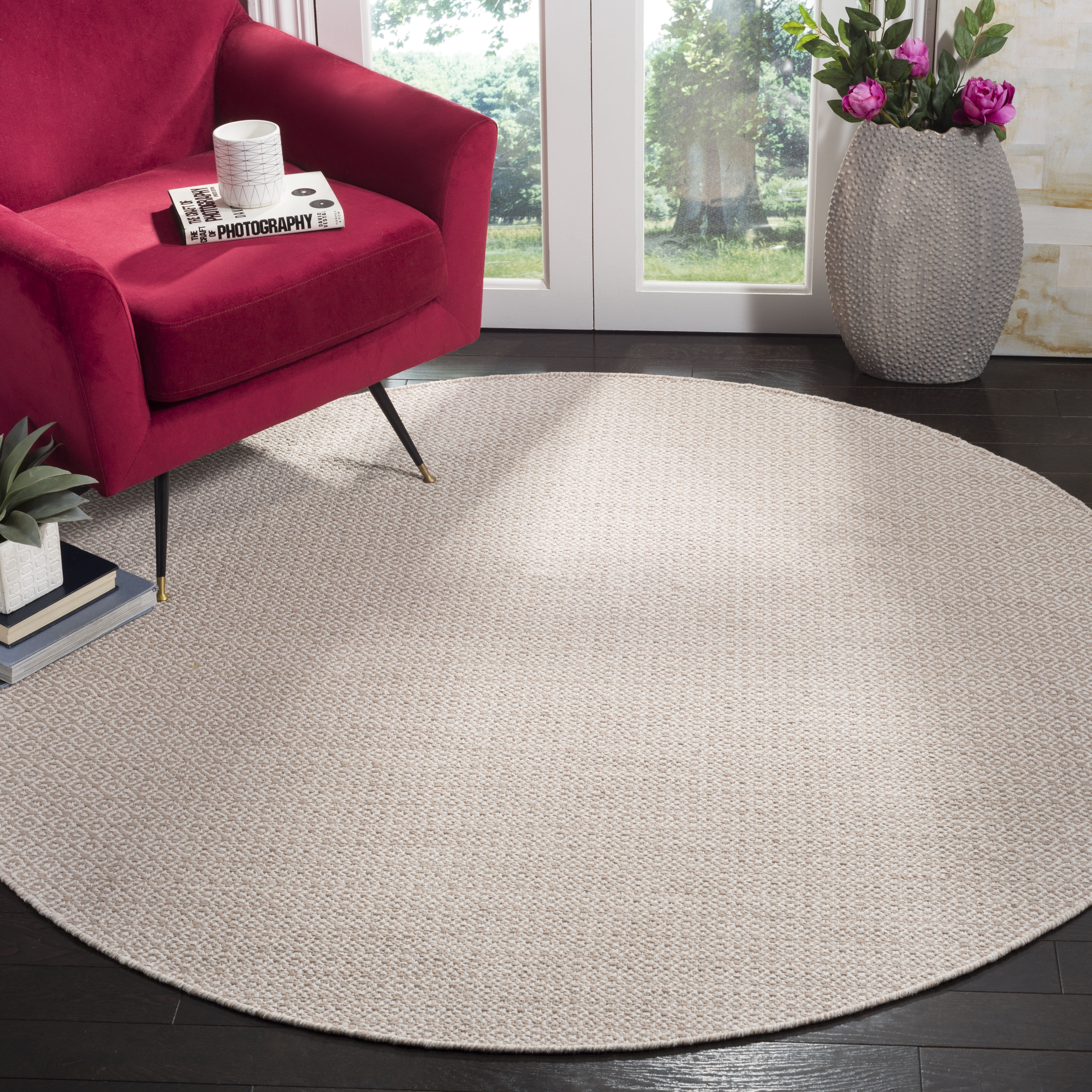 SAFAVIEH Montauk Audra Geometric Cotton Area Rug, Ivory/Beige, 6' x 6' Round