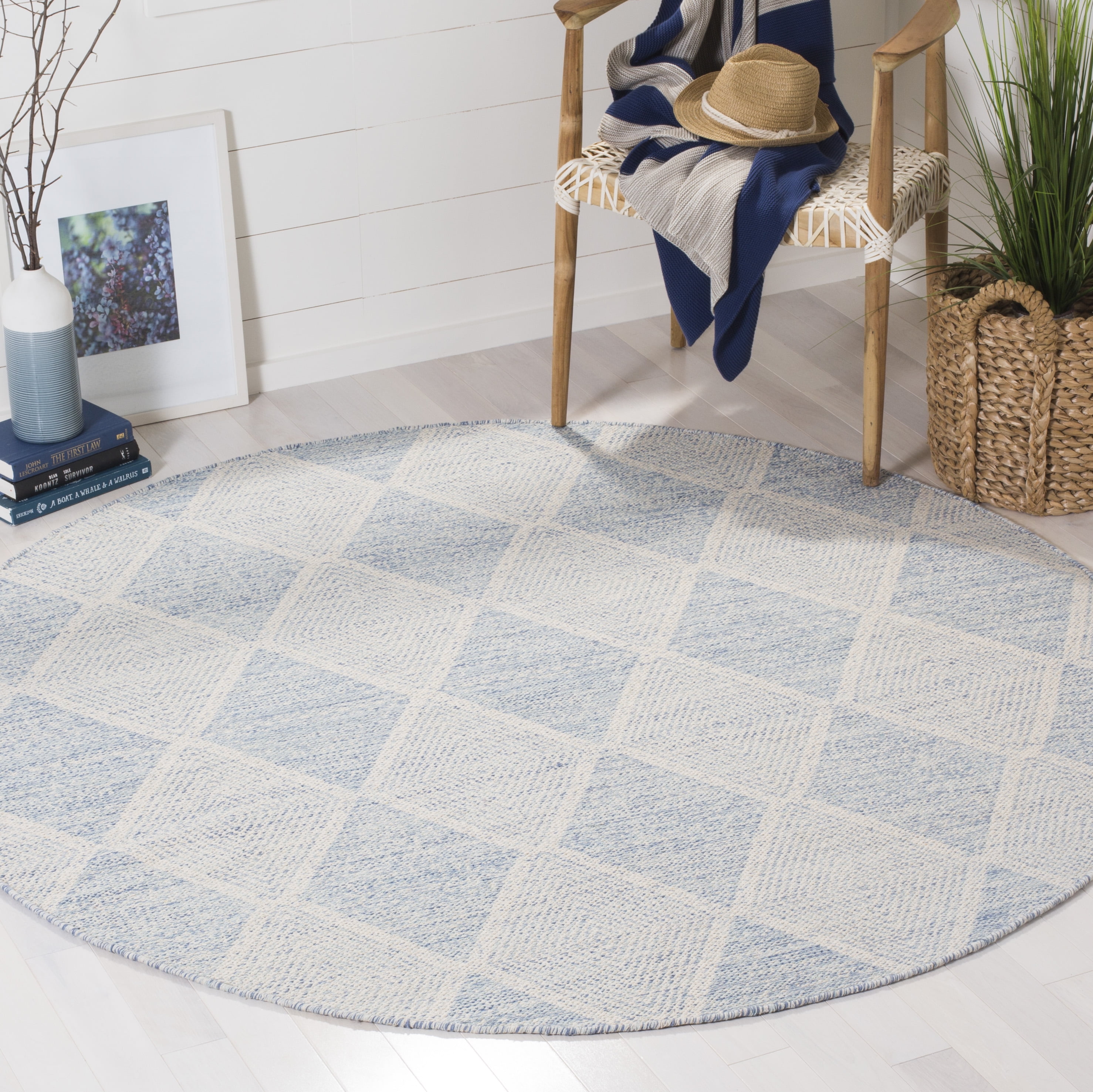 SAFAVIEH Montauk Caleb Geometric Diamond Cotton Area Rug, Light Blue, 6' x 6' Round