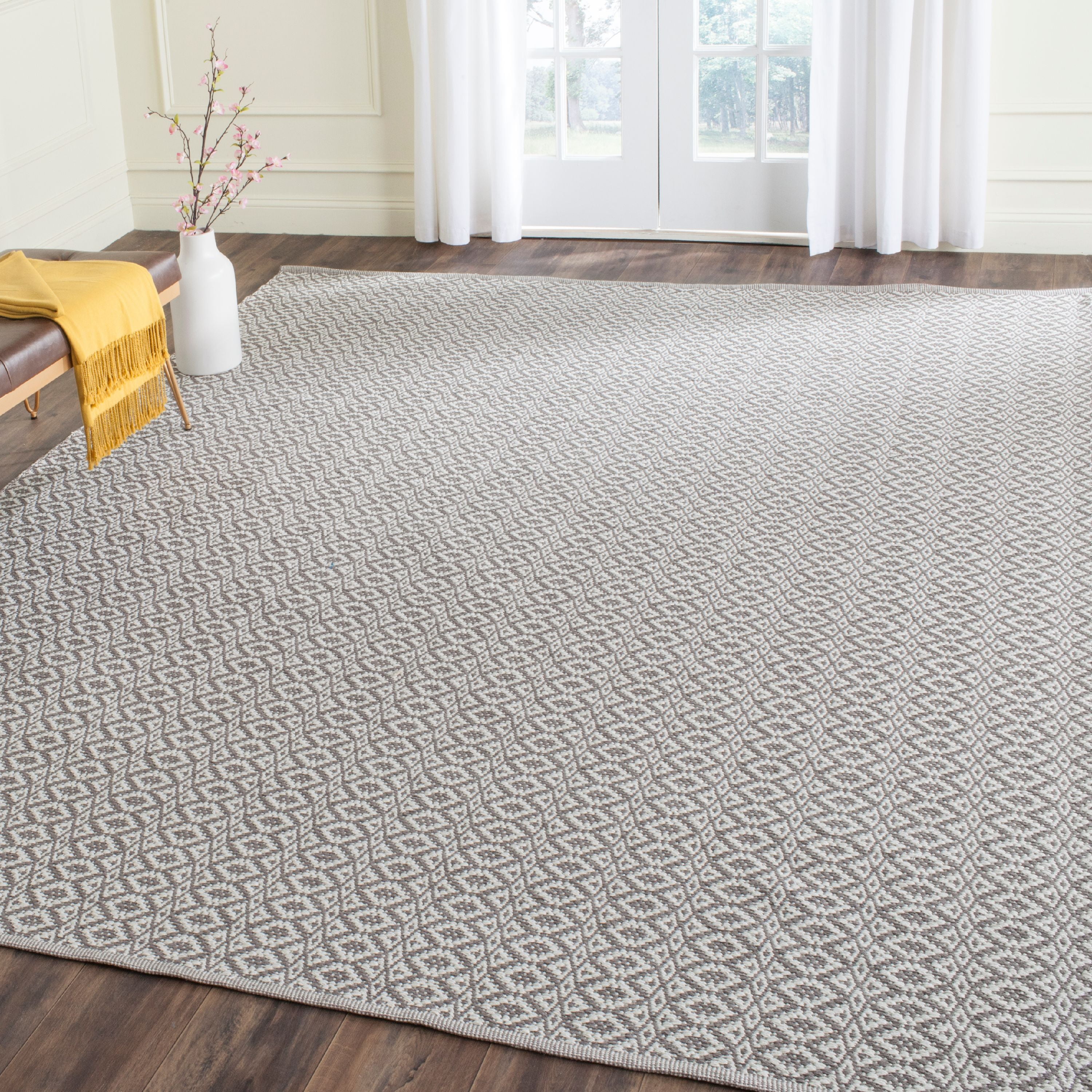 SAFAVIEH Montauk Corrine Geometric Cotton Area Rug, Ivory/Grey, 9' x 12 ...