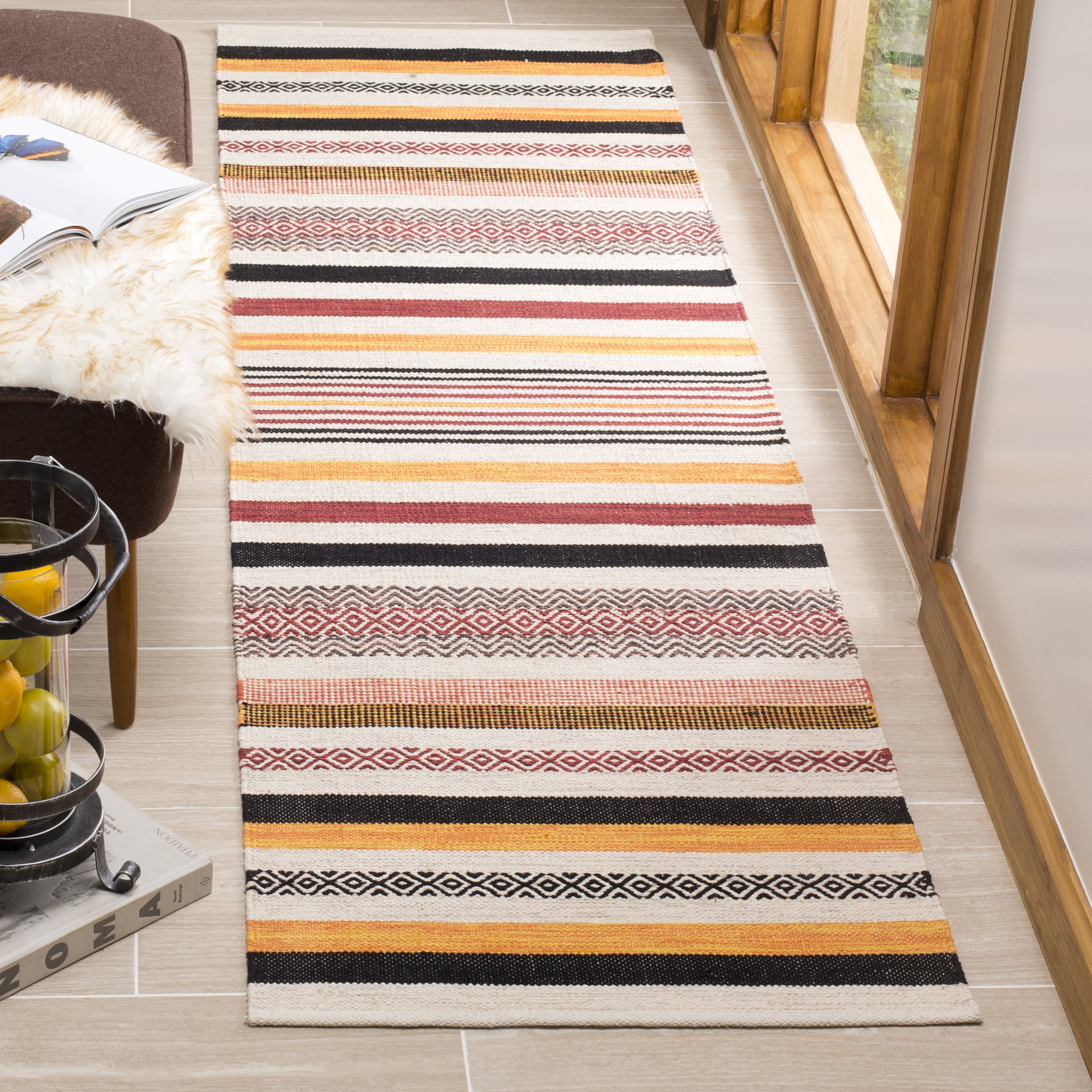SAFAVIEH Montauk Crawford Striped Soft Braided Cotton Runner Rug, Red/Multi, 2'6" x 6'