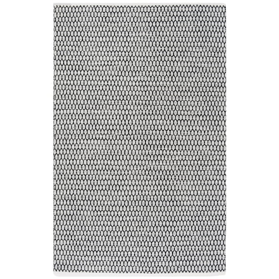 SAFAVIEH Montauk Crystal Geometric Cotton Area Rug, Black/Ivory, 5' x 8'