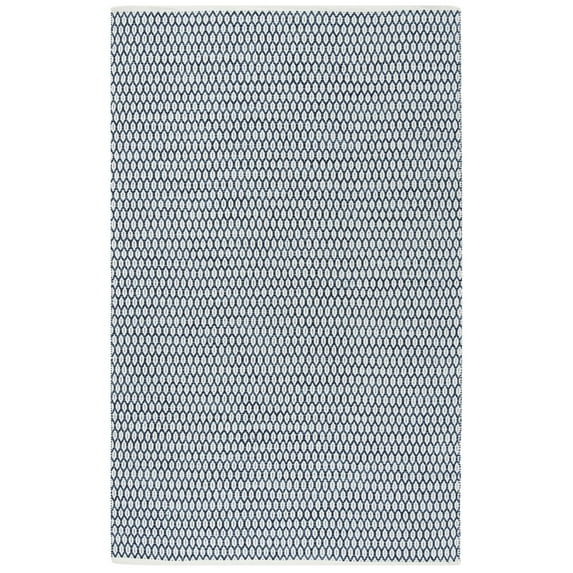 SAFAVIEH Montauk Crystal Geometric Cotton Area Rug, Navy/Ivory, 6' x 9'