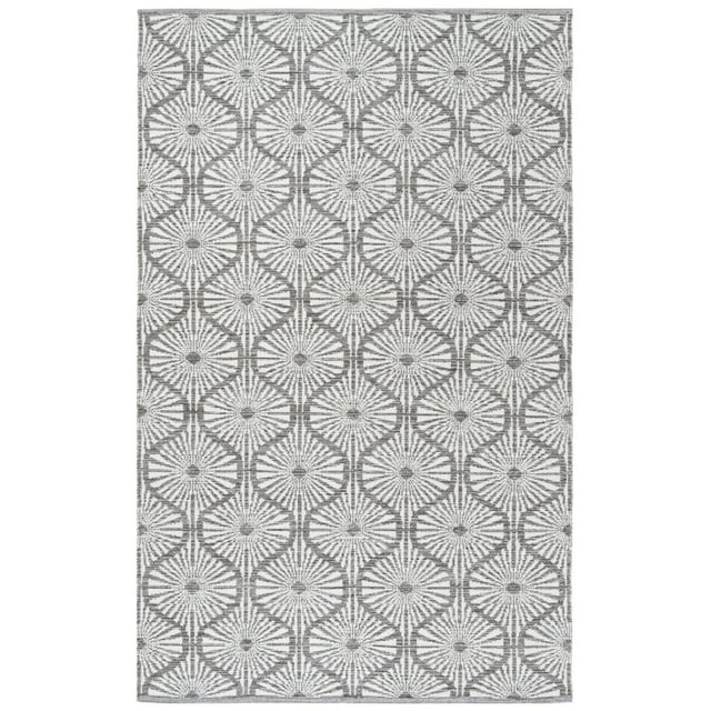 SAFAVIEH Montauk Garland Geometric Area Rug, Charcoal/Ivory, 5' x 8'