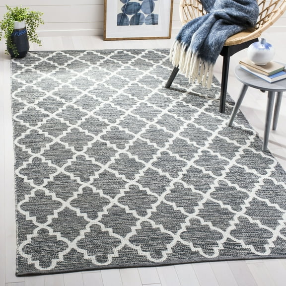 SAFAVIEH Montauk Giovanni Geometric Area Rug, Charcoal/Ivory, 3' x 5'