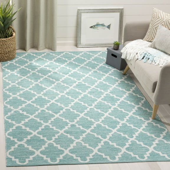 SAFAVIEH Montauk Giovanni Geometric Area Rug, Mint/Ivory, 5' x 8'